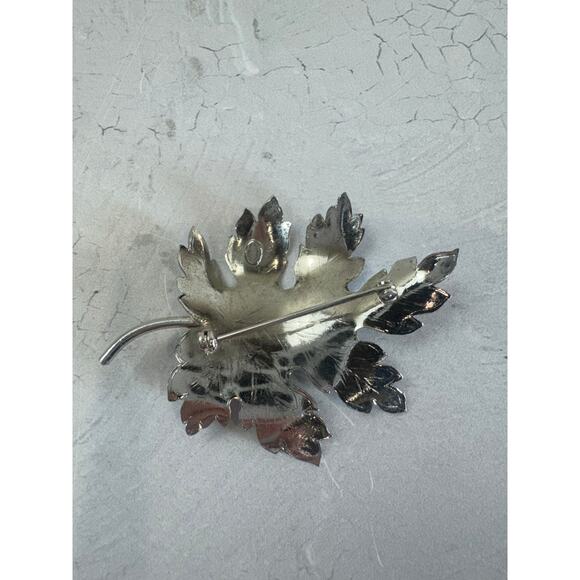 Vintage Turin Inc Sterling Silver Leaf Brooch Textured Maple Leaf Pin Signed - Picture 3 of 8